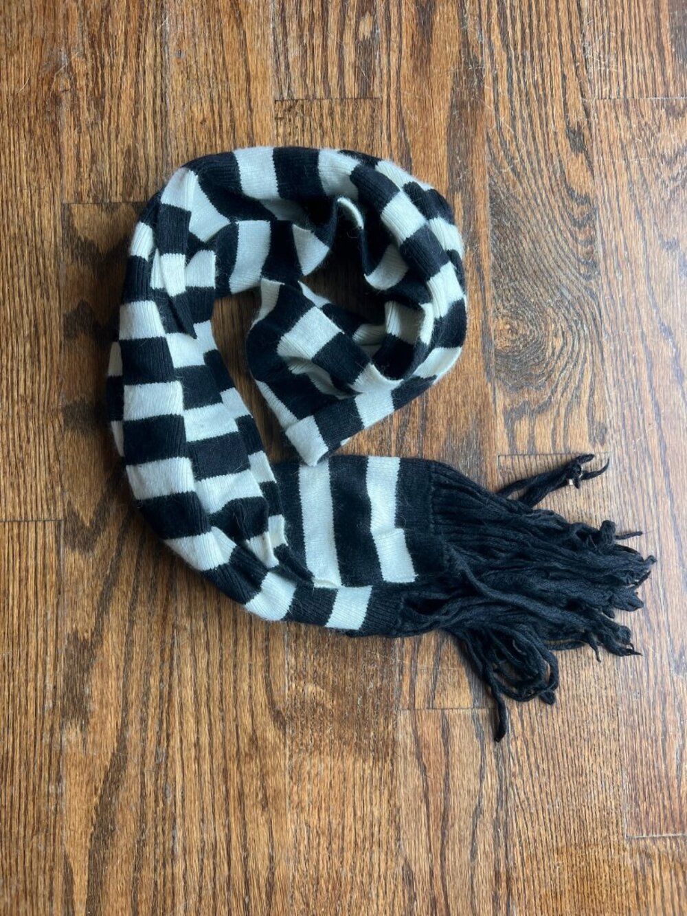 Like New Express Black White Striped Knit Scarf Fringe Winter Scarf O/S
